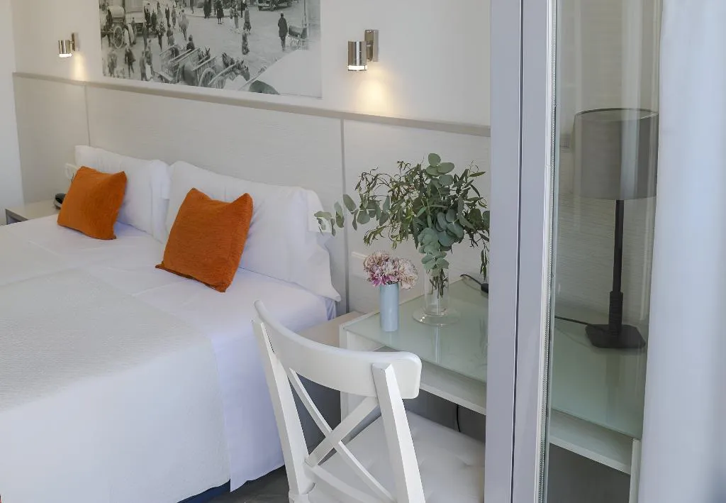 DOUBLE SUPERIOR Room, San Lorenzo, Madrid