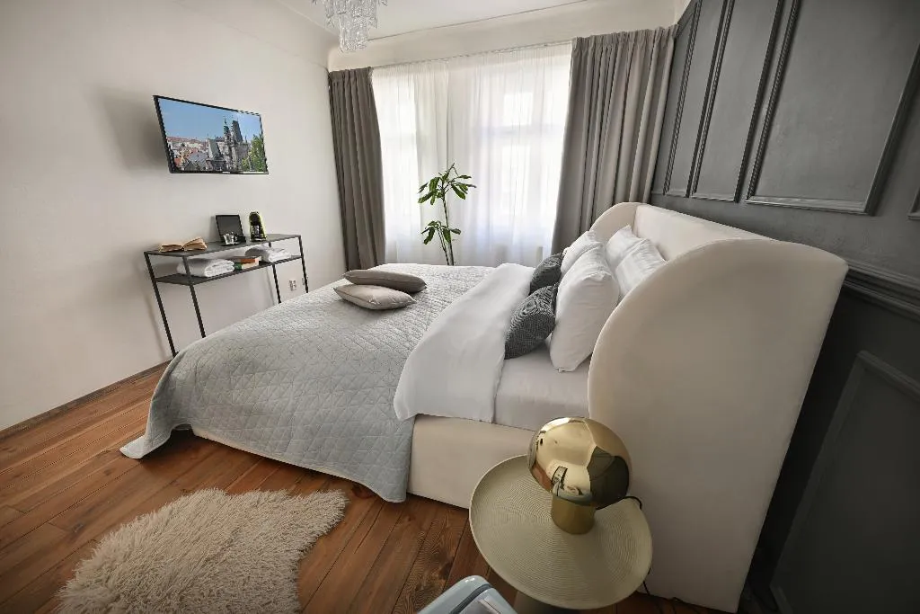 SUITE KING BED ONE BEDROOM  Room, U Šuterů Boutique Hotel, Prague