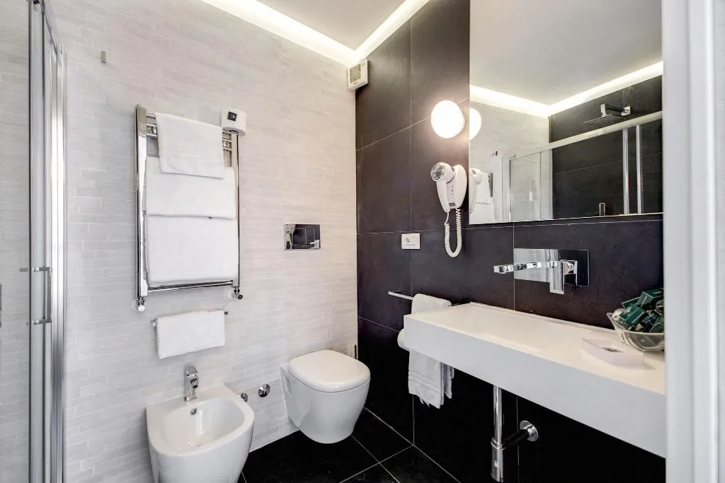 QUADRUPLE WITH VIEWS Room, Albergo Abruzzi, Rome