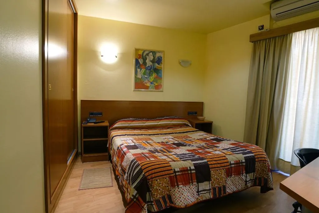 Room, Hotel Esplugues, Barcelona