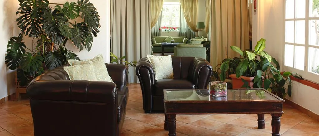 Lobby, La Scogliera, Naples