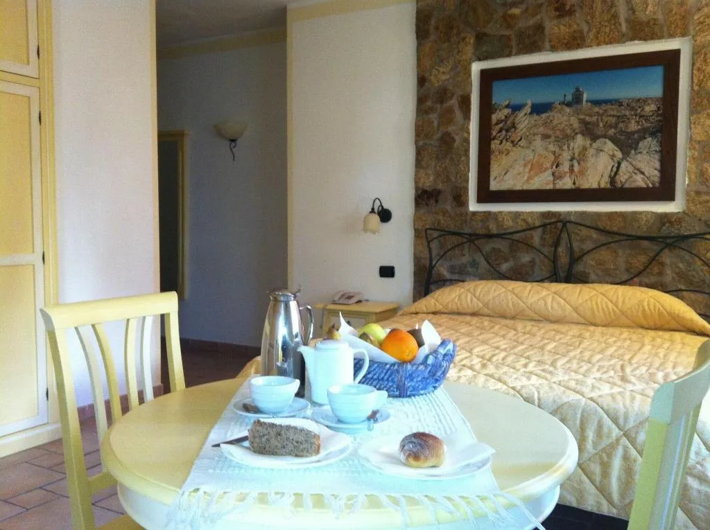Room, Hotel Villa Del Parco, Olbia