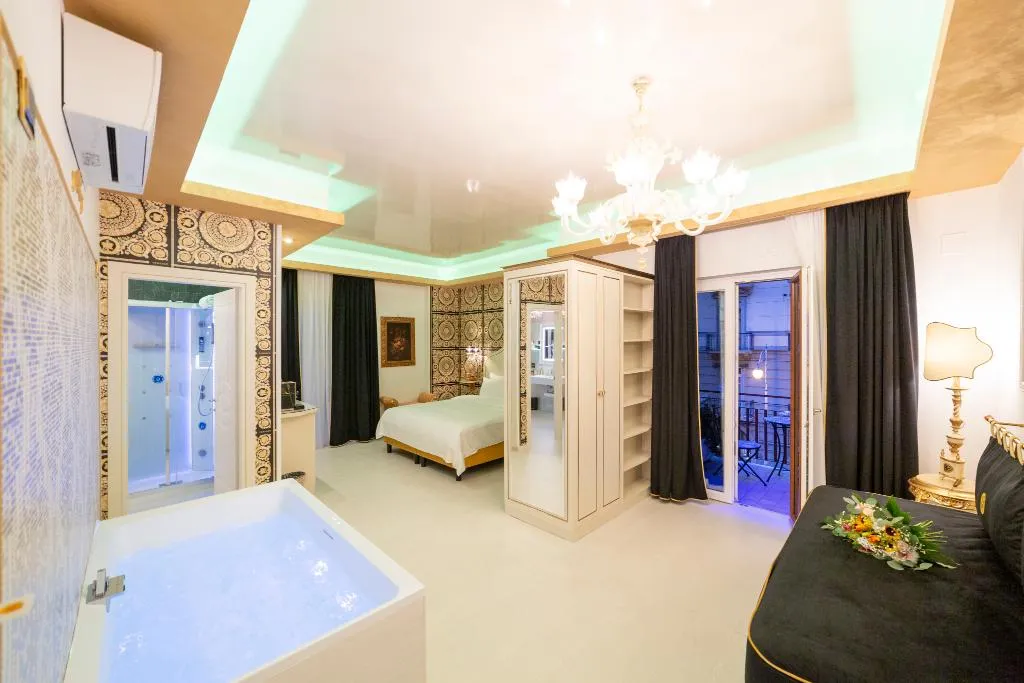 Room, Leucosya Luxury Rooms, Naples
