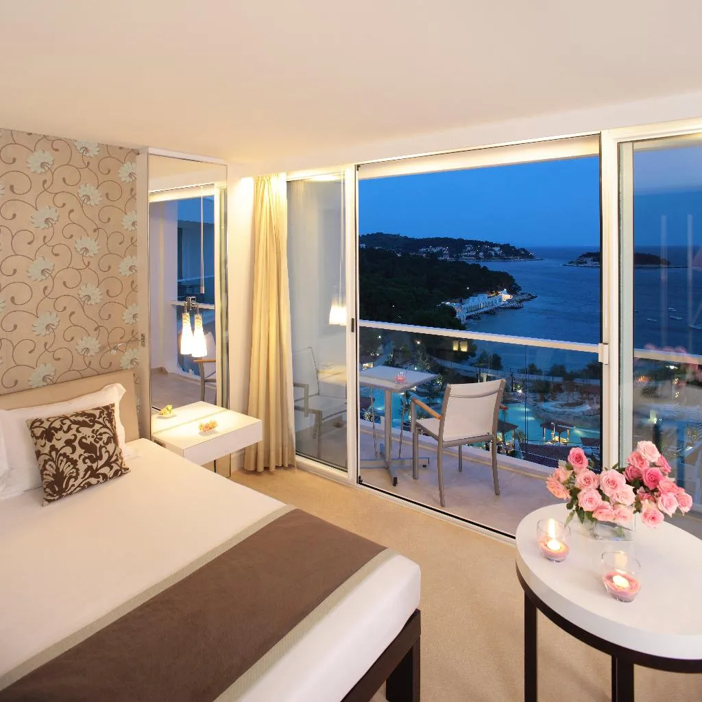 SUITE DELUXE SEA VIEW Room, Amfora Hvar Grand Beach Resort, Split