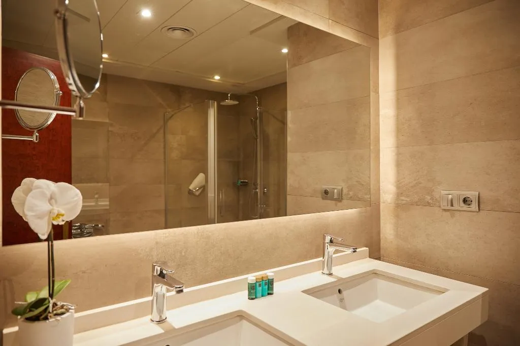 SUITE CAPACITY 3 Room, El Avenida Palace, Barcelona