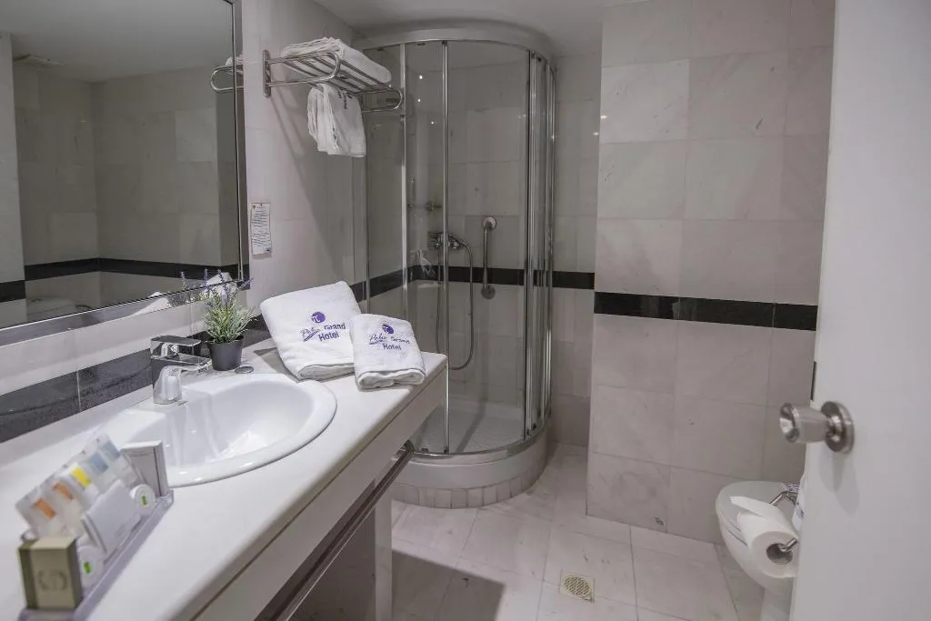 TWIN SUPERIOR Room, Polis Grand Hotel, Athens