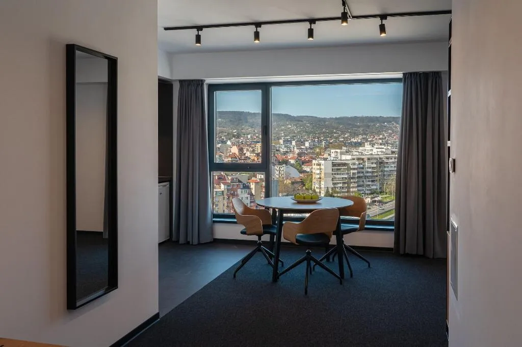 Room, Campus 90, Varna