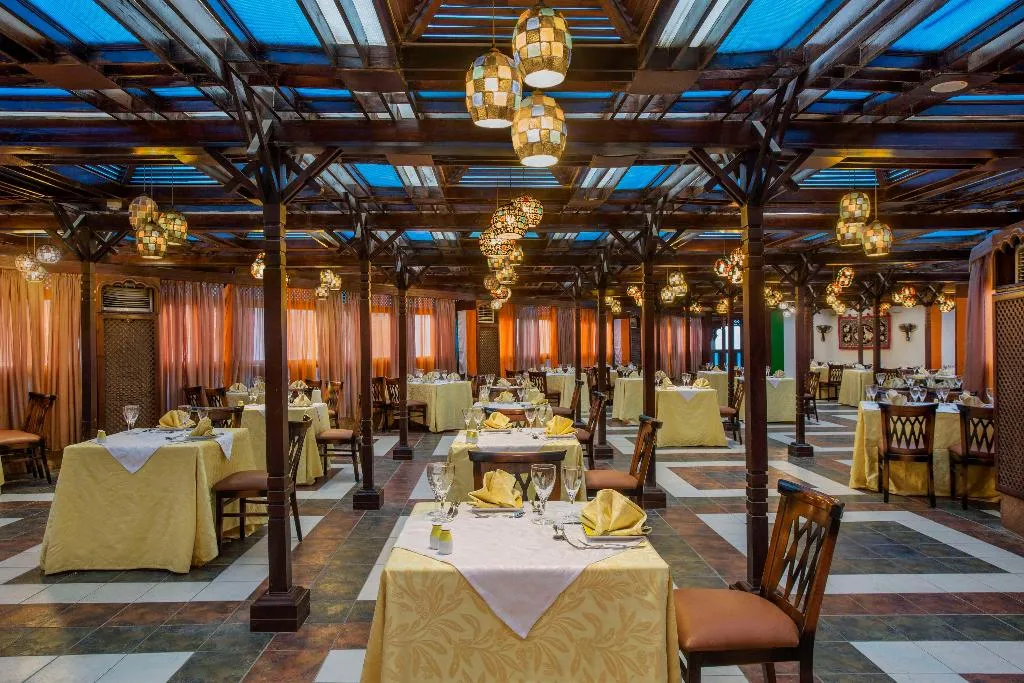 Restaurant, Sultan Gardens Resort, Red Sea Riviera