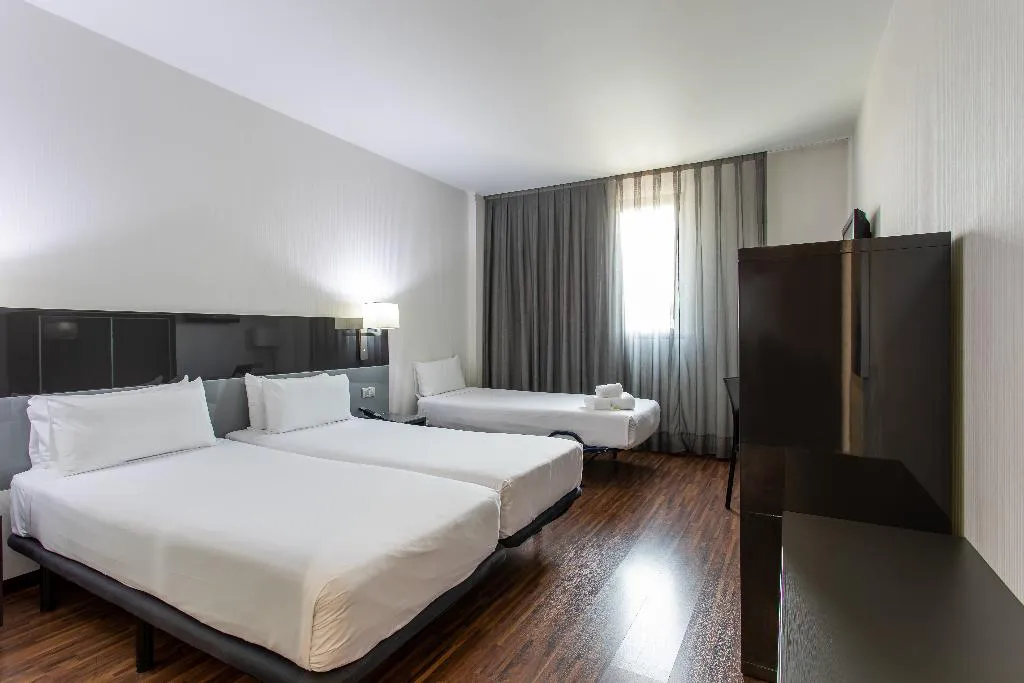 TRIPLE STANDARD Room, Ciudad de Mostoles, Madrid