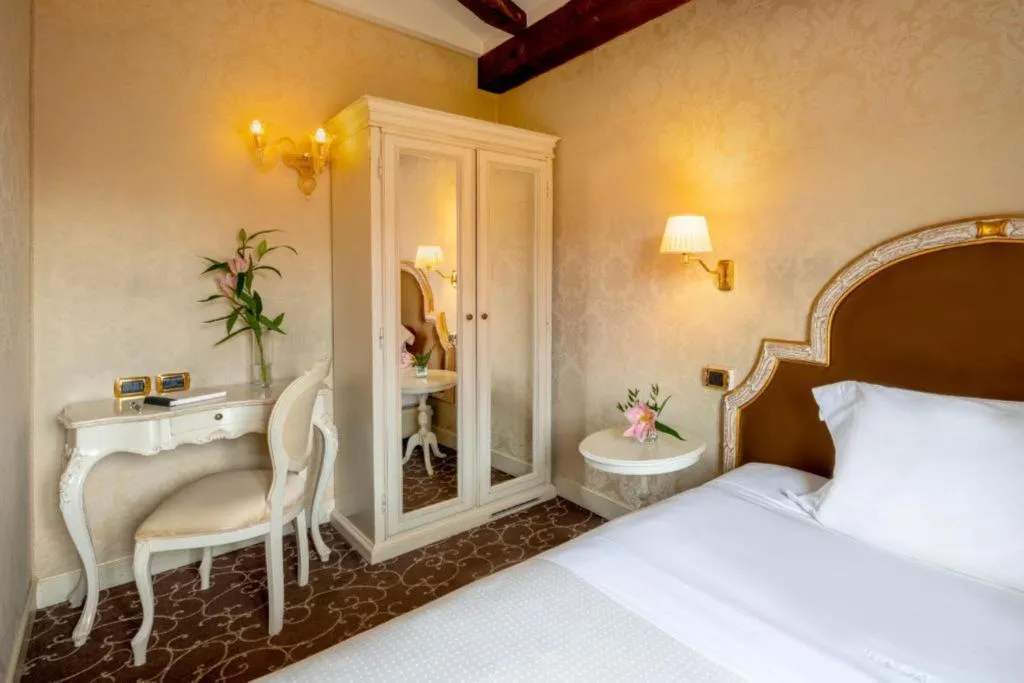 Double or Twin SUPERIOR Room, Maison Venezia | UNA Esperienze, Venice