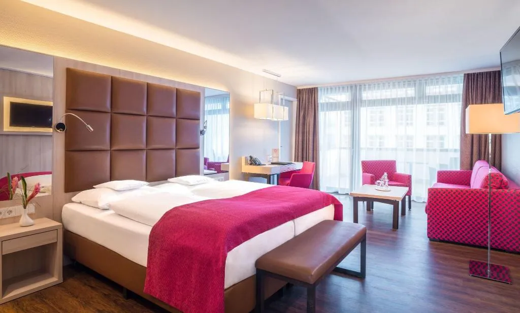 JUNIOR SUITE DELUXE Room, Hollywood Media Hotel, Berlin