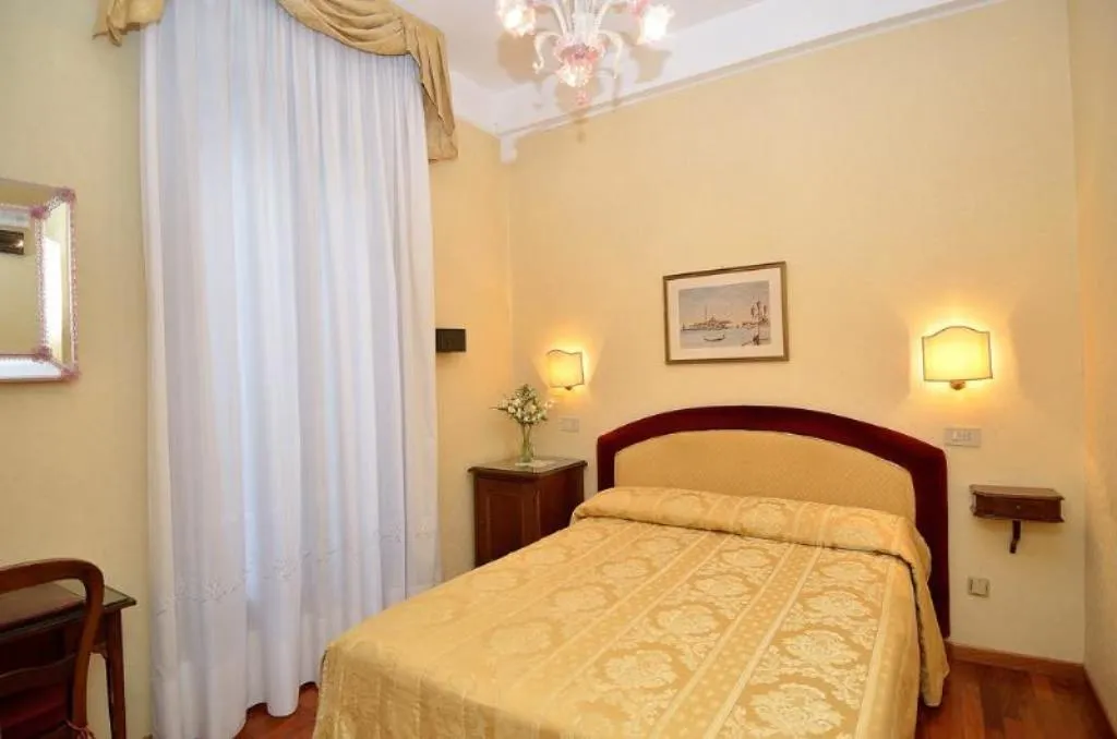 DOUBLE ECONOMY Room, Da Bruno, Venice