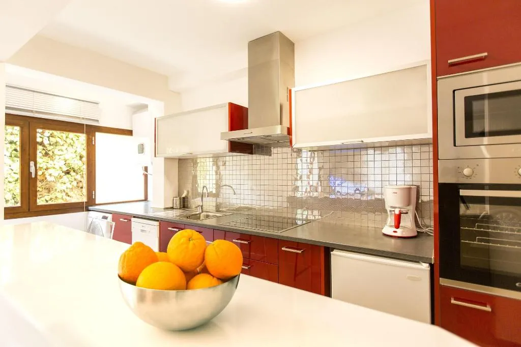 Room, D'Es Puig, Majorca