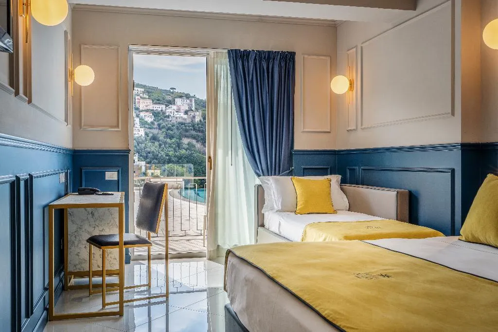 DOUBLE EXECUTIVE Room, Mary Hotel, Naples