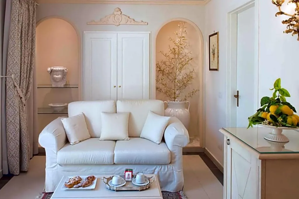 JUNIOR SUITE DELUXE Room, Castello Di San Marco Charming Hotel & Spa, Taormina