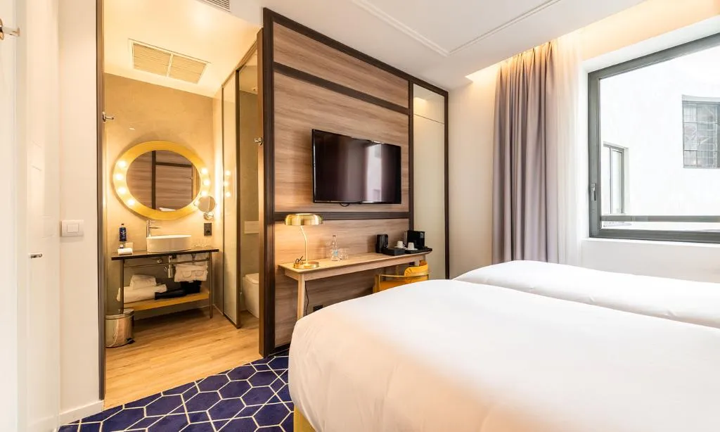 DOUBLE STANDARD Room, Pestana CR7 Gran Via, Madrid