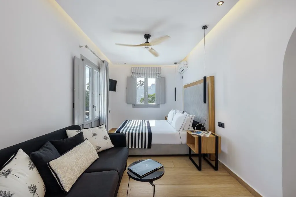 SUITE LUXURY Room, Kalisti Hotel & Suites, Santorini