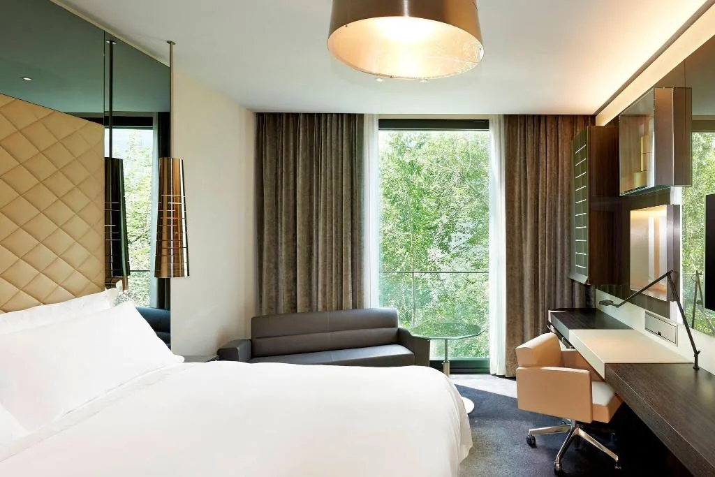 DOUBLE KING SIZE BED Room, Excelsior Hotel Gallia, a Luxury Collection Hotel, Milan