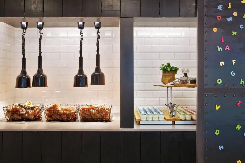Restaurant, Moxy Amsterdam Houthavens, Amsterdam