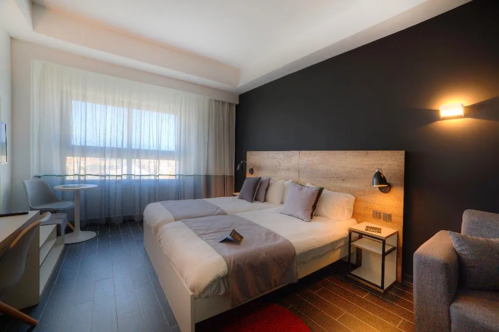 TRIPLE STANDARD Room, be.HOTEL, Malta