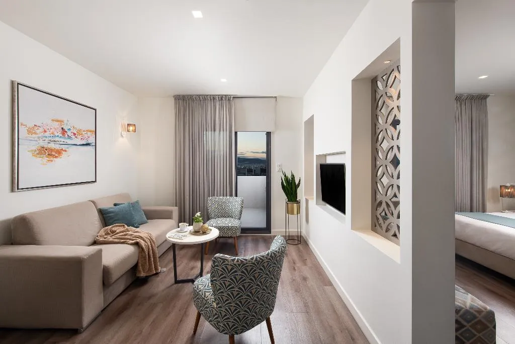 SUITE WITH BALCONY Room, The Urban Nest Athens - Suites & Apartments, Athens