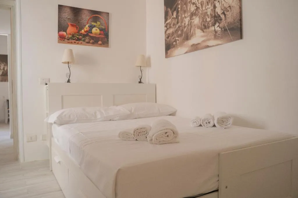 APARTMENT CAPACITY 3 Room, Lanterne Magiche Ortigia, Catania