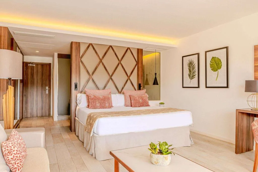 Room, Zafiro Palace Palmanova, Majorca