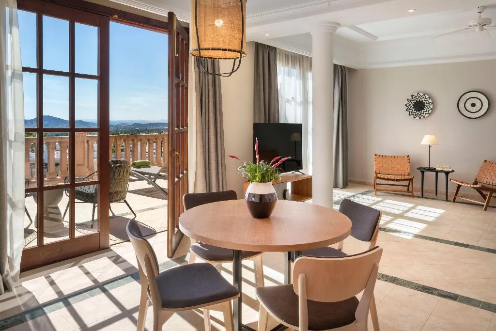 SUITE STANDARD Room, Melia Villaitana, Costa Blanca