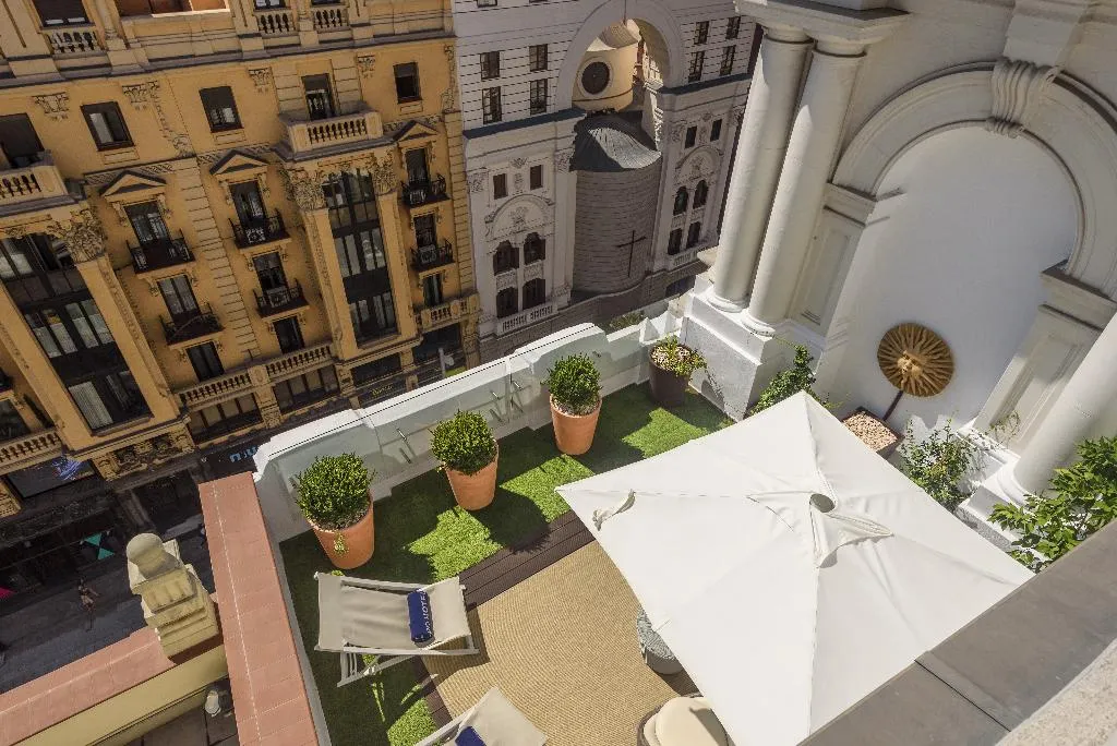 DOUBLE DELUXE WITH TERRACE Room, H10 Villa de la Reina, Madrid