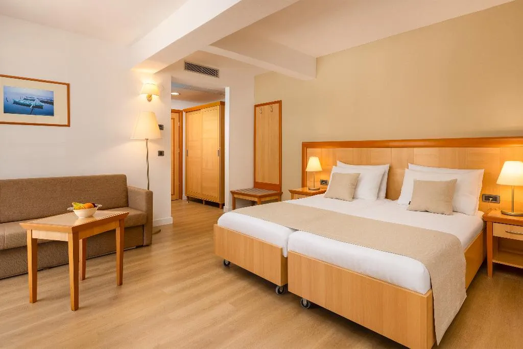 JUNIOR SUITE COMFORT Room, Aminess Vival Grand Azur Hotel, Dubrovnik