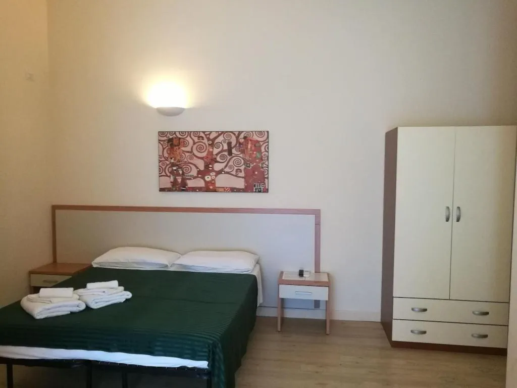 Room, Palma Residence, Naples