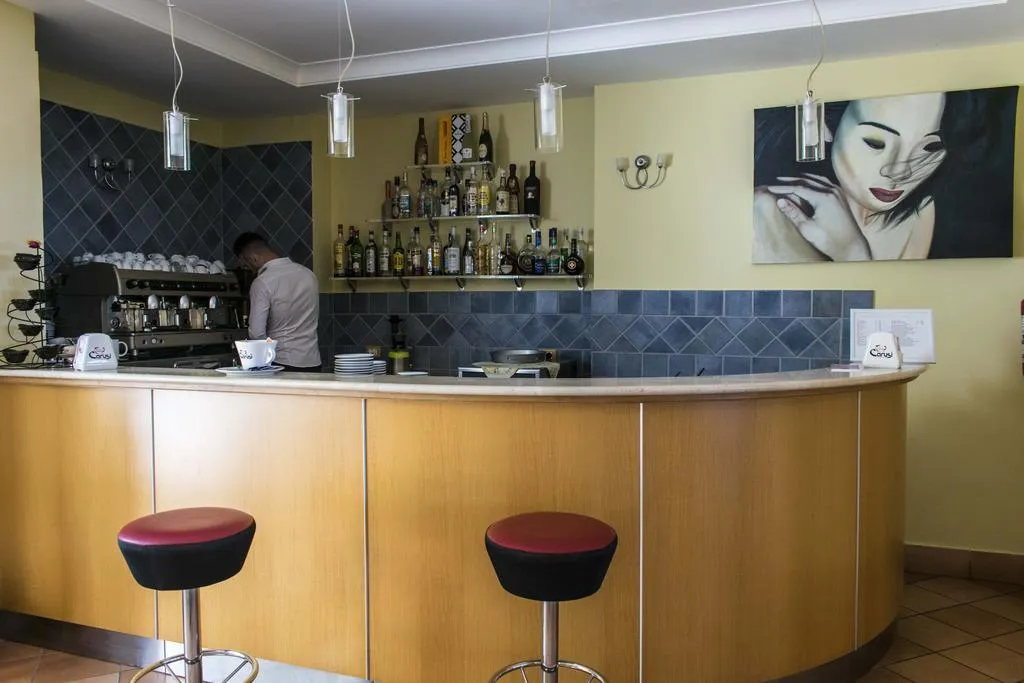Bar, Baia, Naples