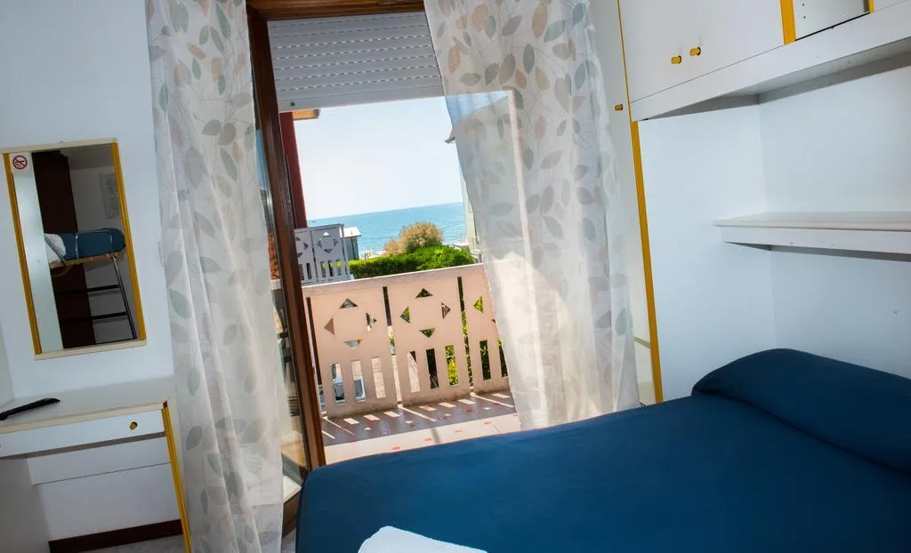 QUADRUPLE ECONOMY Room, Malibran Jesolo, Venice