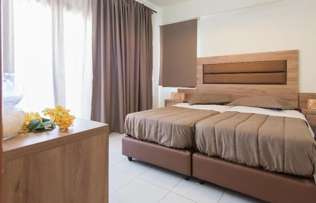 Room, Niriedes-Dionyssos Village, Crete