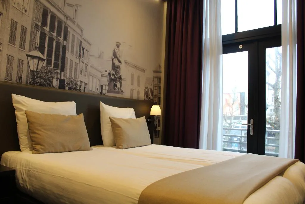 TWIN SUPERIOR Room, Royal Amsterdam Hotel, Amsterdam