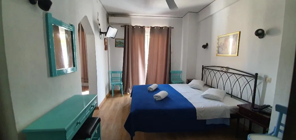 FAMILY ROOM STANDARD Room, Sparta Team Hotel- Hostel, Athens