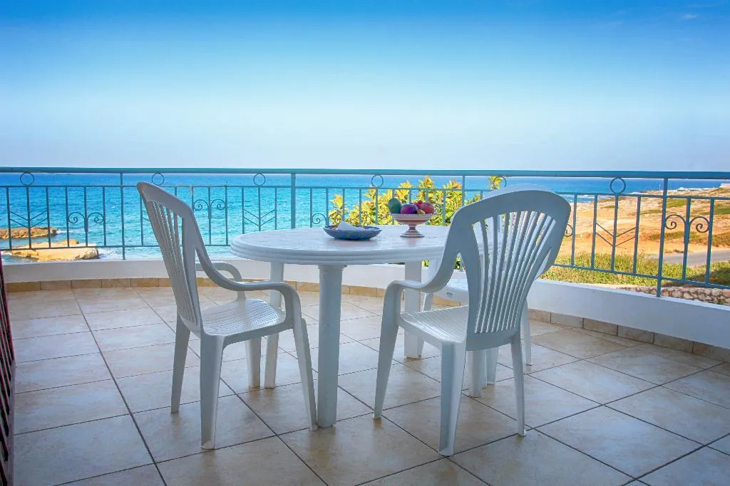 VILLA CAPACITY 6 Room, Romantica Beach Villas, Crete