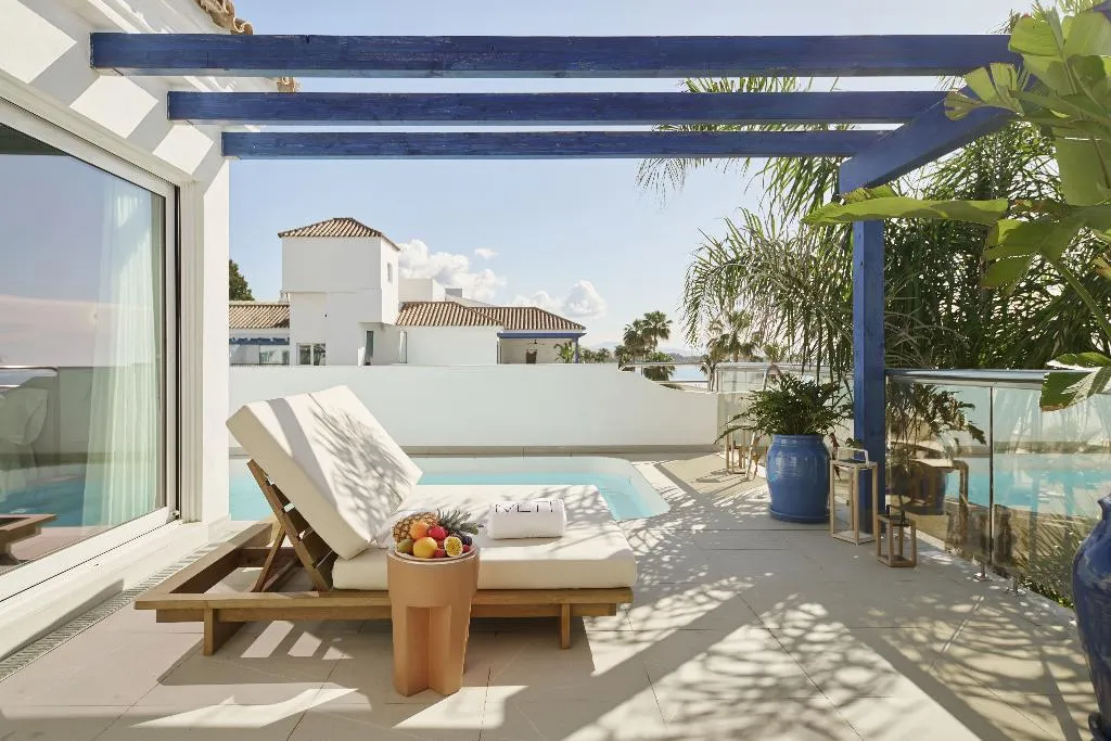 SUITE WITH PRIVATE POOL Room, METT Marbella – Estepona, Costa Del Sol