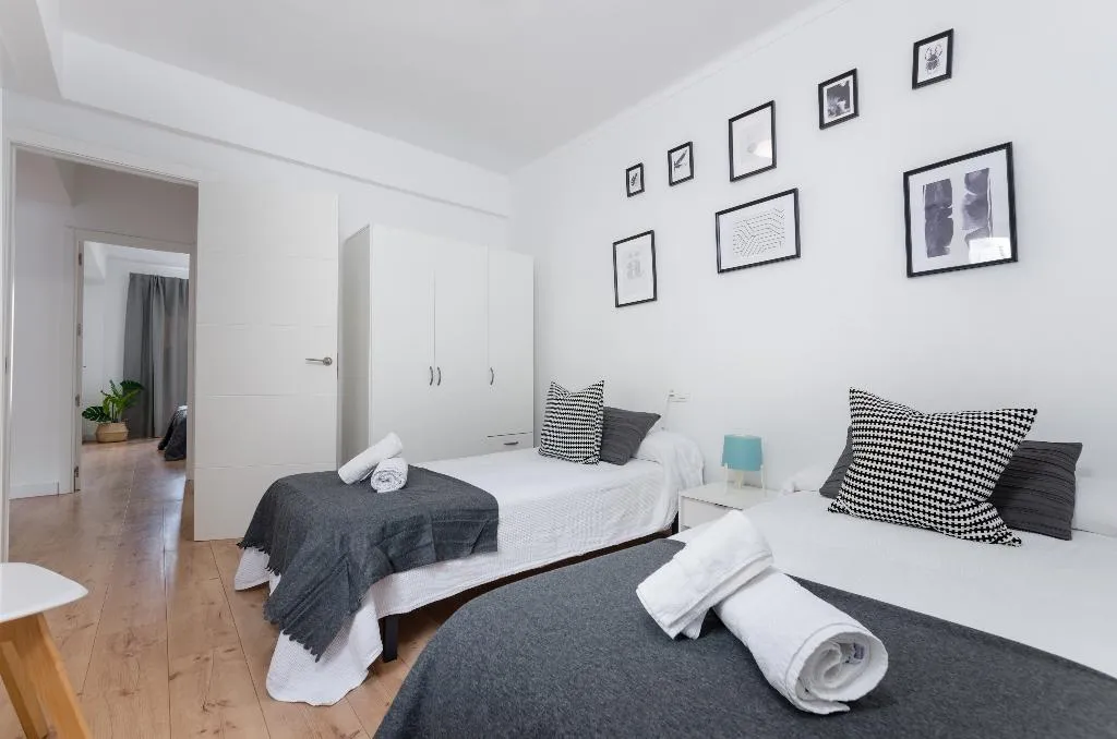 APARTMENT TWO BEDROOMS ONE BATHROOM Room, Port Apartments, Majorca