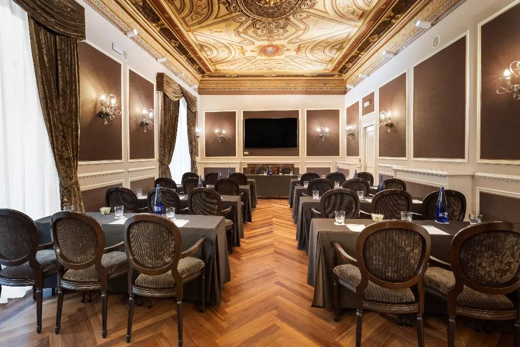 Conferences, Catalonia las Cortes, Madrid