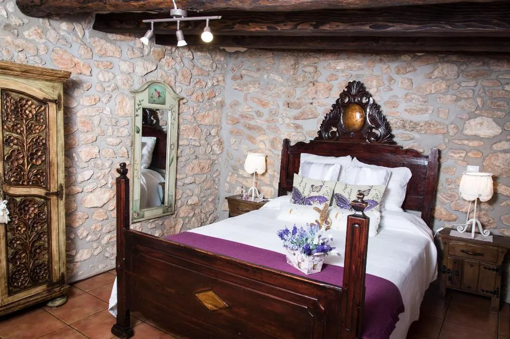 Room, Cal Ganso Encantat, Costa Dorada