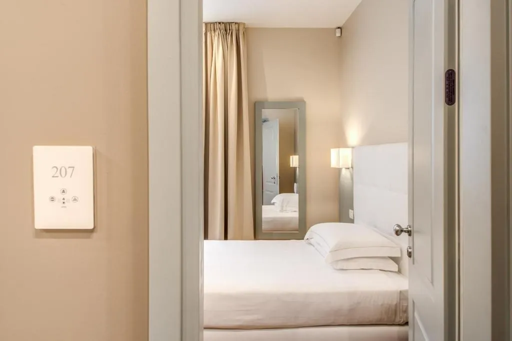 SINGLE STANDARD Room, Ariele, Florence