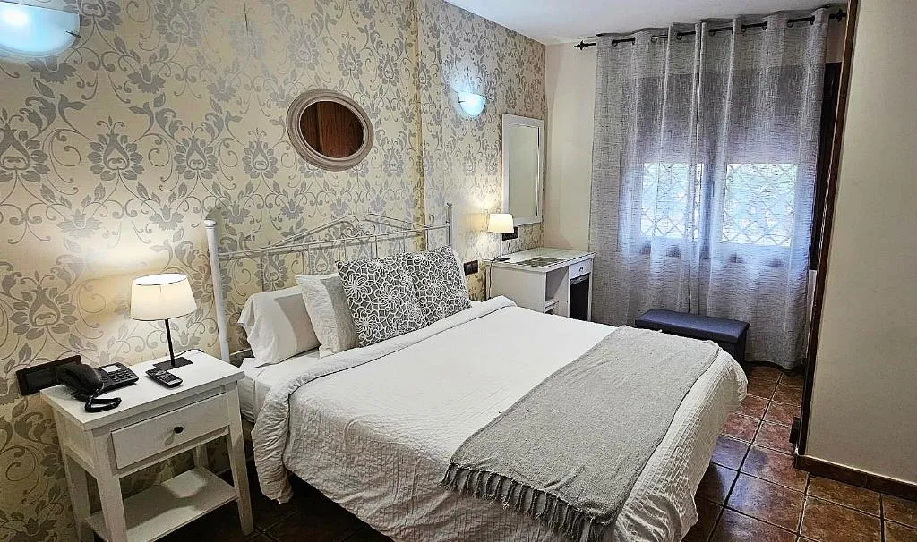 DOUBLE WITH DOUBLE BED Room, Medina de Toledo, Madrid