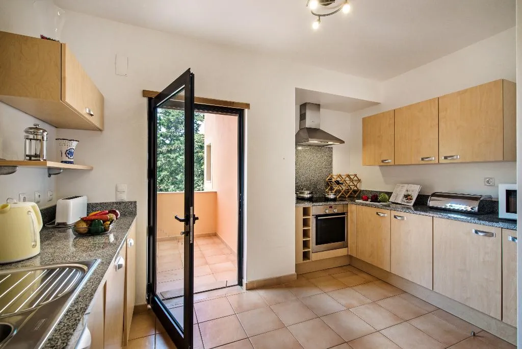 APARTMENT THREE BEDROOMS Room, Jardim da Meia Praia, Algarve