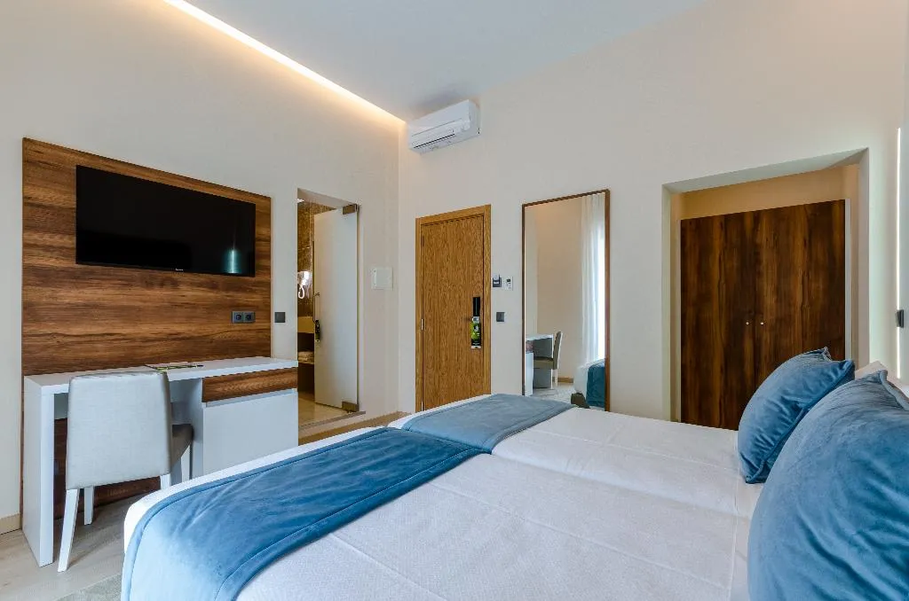 TWIN SUPERIOR Room, Hotel Avenida Park, Lisbon