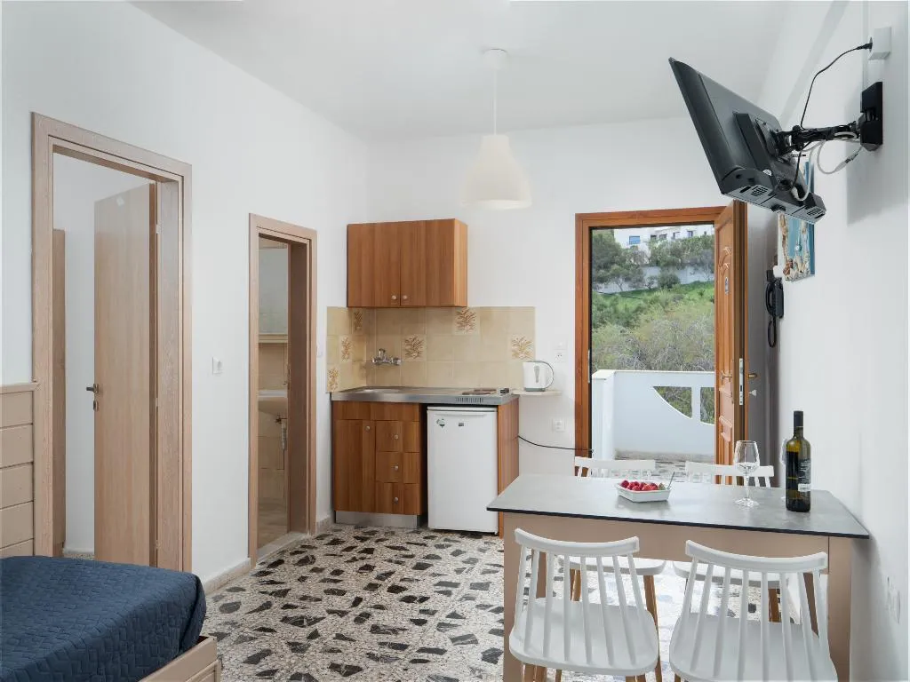 FAMILY ROOM SEA VIEW CAPACITY 4 Room, Spiros-Soula Family Hotel & Thematic Suites, Crete