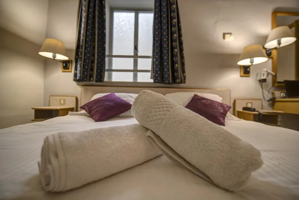 SINGLE STANDARD Room, Sliema Chalet Hotel, Malta