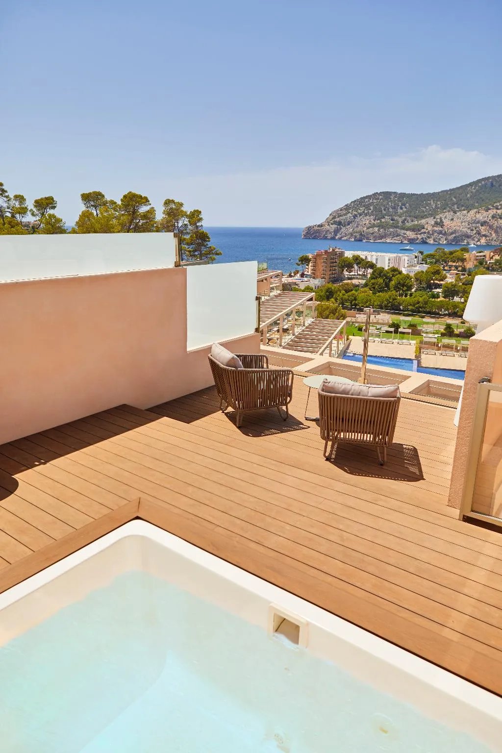 JUNIOR SUITE STANDARD Room, Zafiro Palace Andratx, Majorca