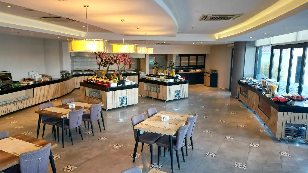 Restaurant, Seven For Life Thermal Hotel, Izmir