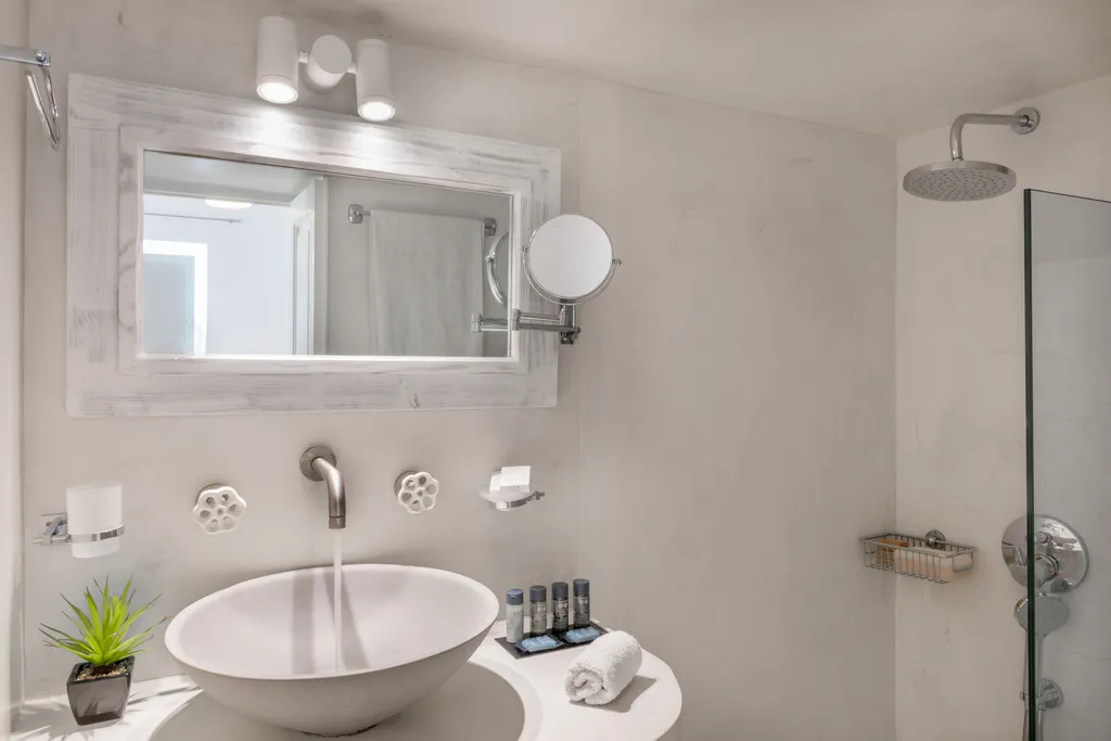 Double or Twin SEA VIEW Room, On The Rocks Hotel, Santorini